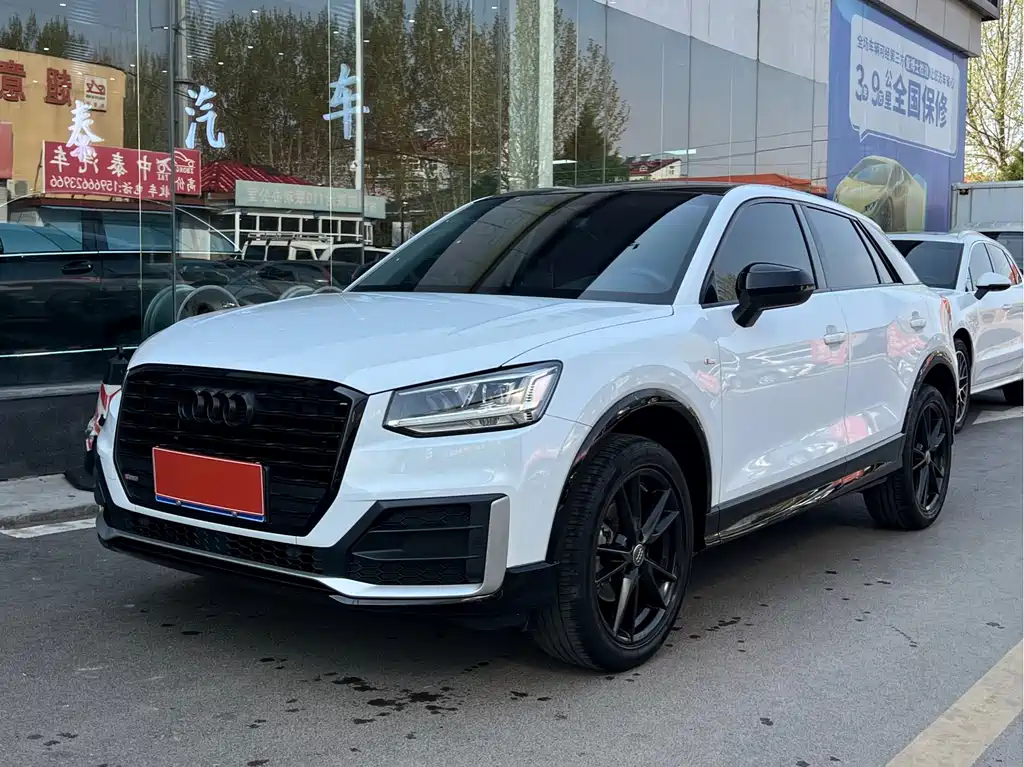 Audi Q2L 2021