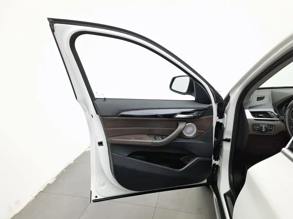 BMW X1 — миниатюра 8