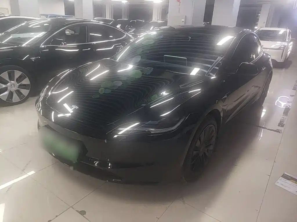 Tesla Model 3 2025 RWD Drive Dynamic Edition