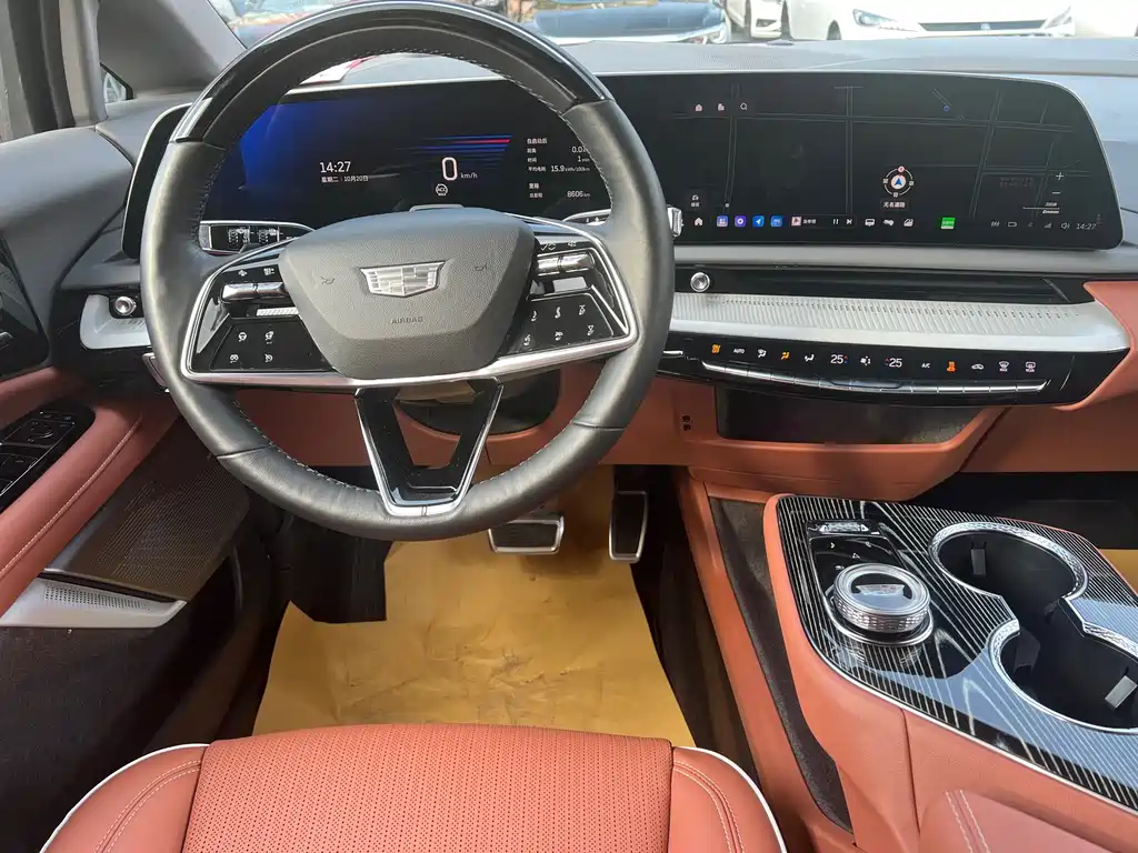 Cadillac IQ — миниатюра 17