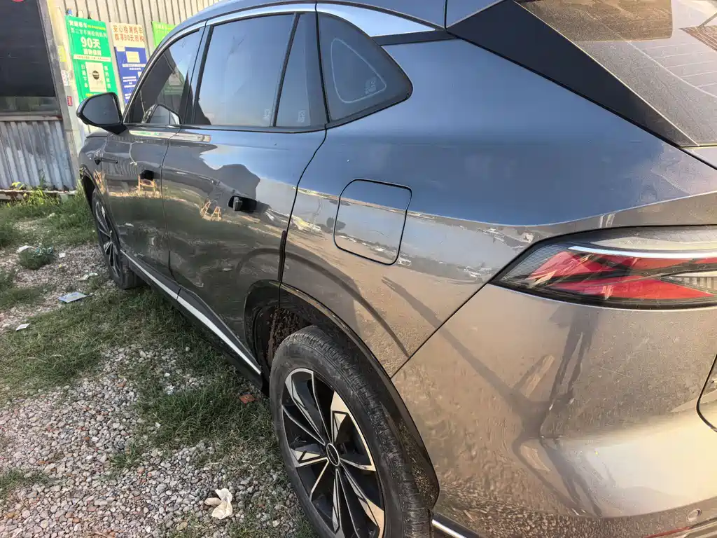 Roewe RX5 New Energy — миниатюра 7