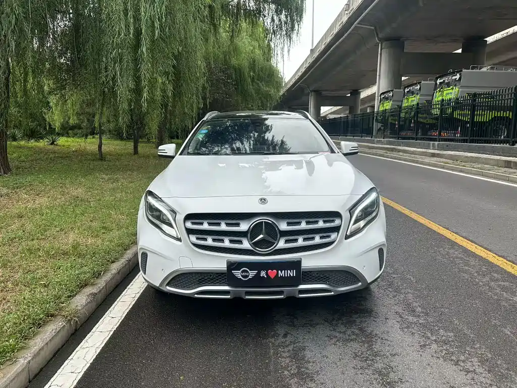 Mercedes-Benz GLA — миниатюра 2
