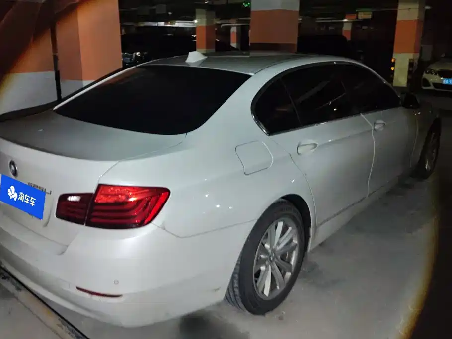 BMW 5 Series — миниатюра 3