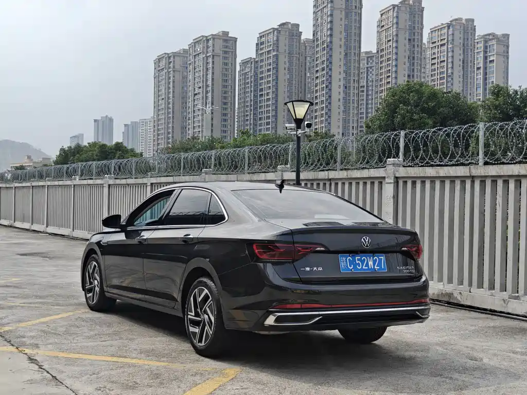Volkswagen Sagitar — миниатюра 5