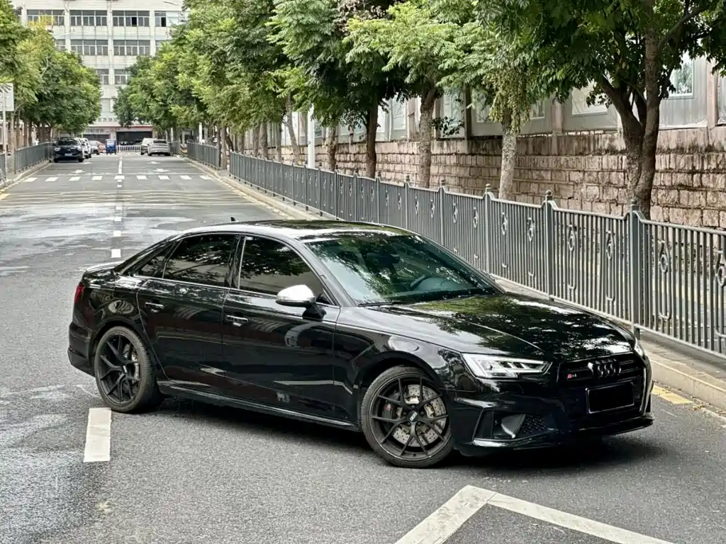 Audi S4 — миниатюра 3