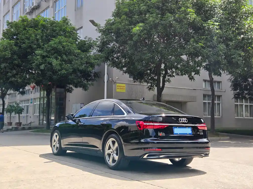 Audi A6L 2023 45 TFSI quattro Premium