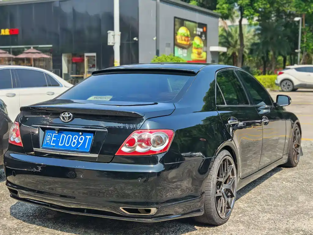 Toyota Reiz — миниатюра 4