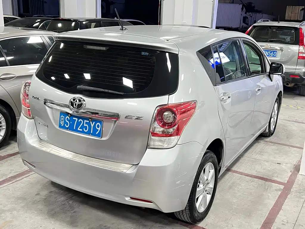 Toyota Verso — миниатюра 6