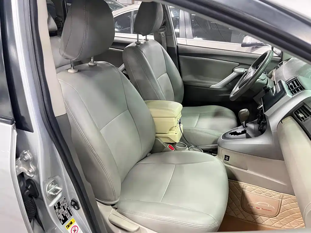 Toyota Verso — миниатюра 11