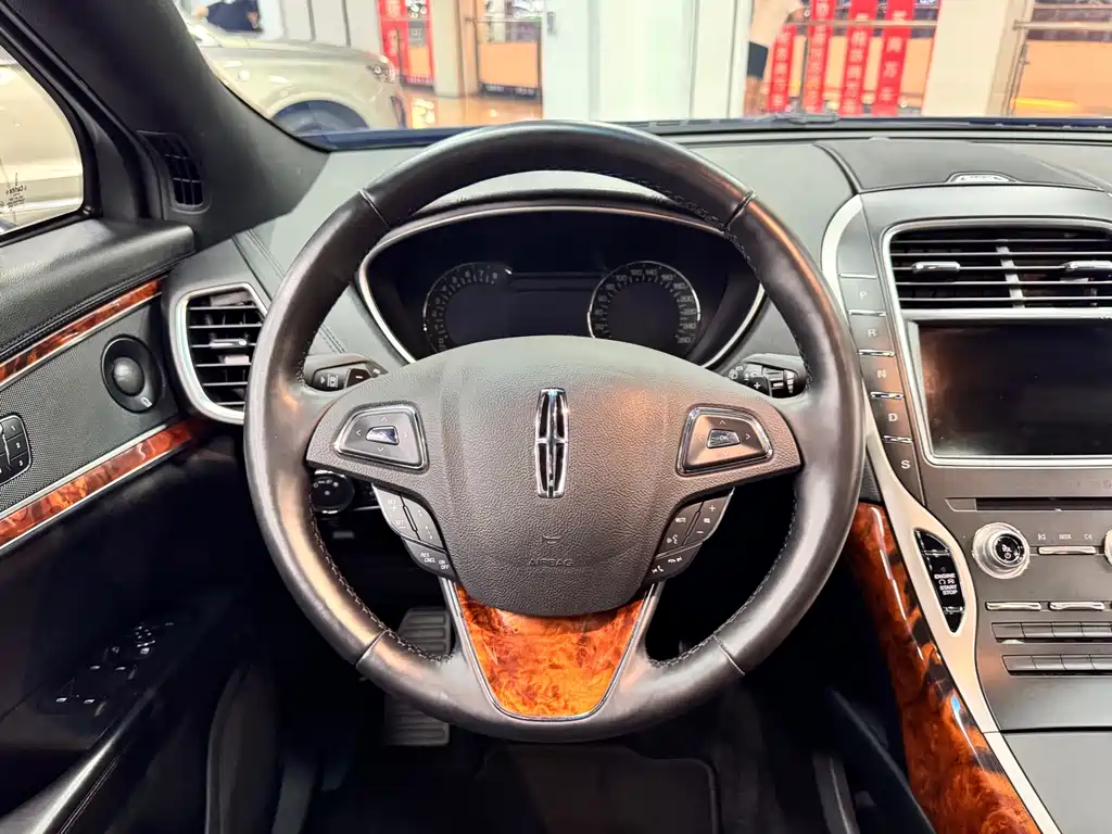 Lincoln MKX — миниатюра 9