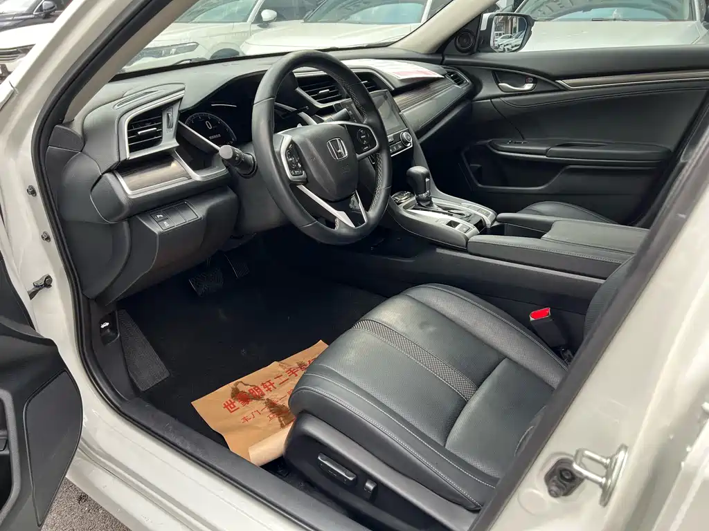 Honda Civic — миниатюра 4