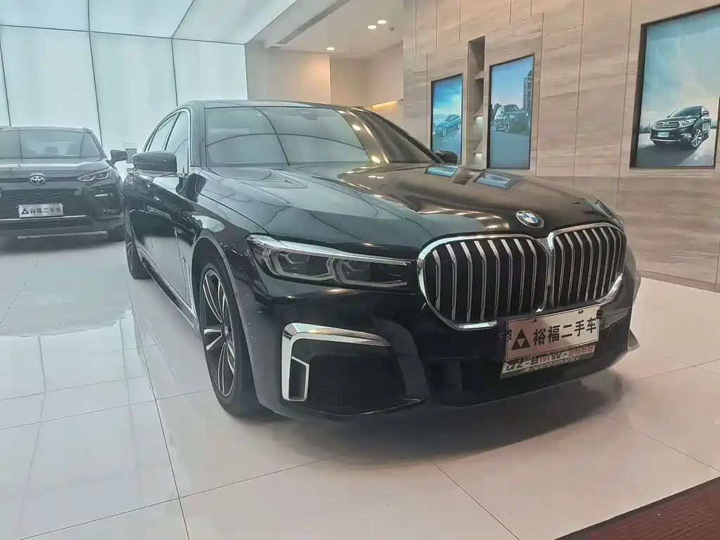 BMW 7 SERIES