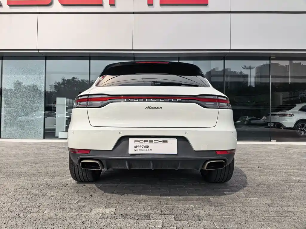 Porsche Macan — миниатюра 9
