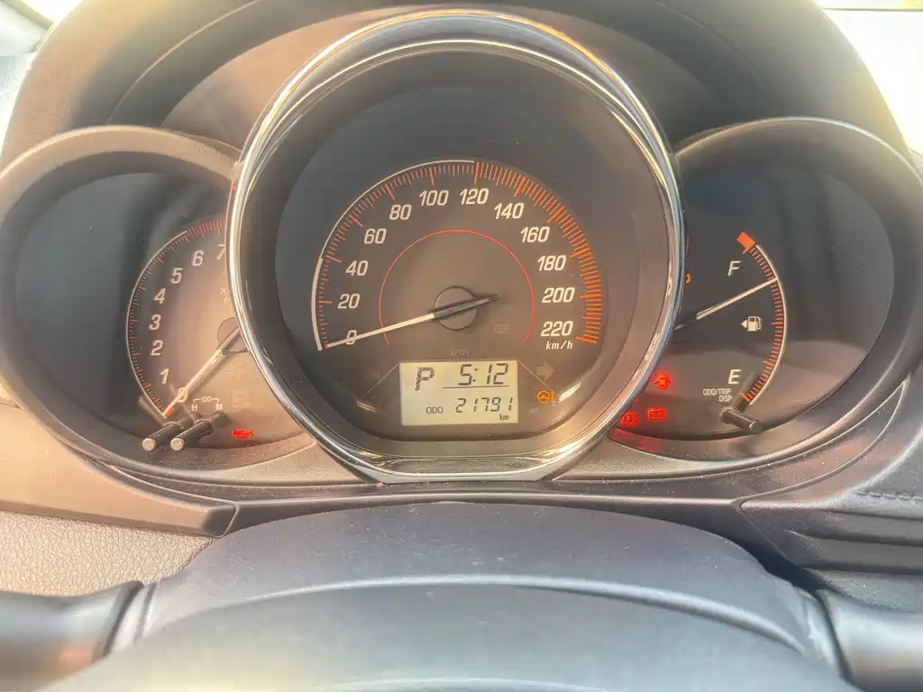 TOYOTA YARIS L ZHIXUAN