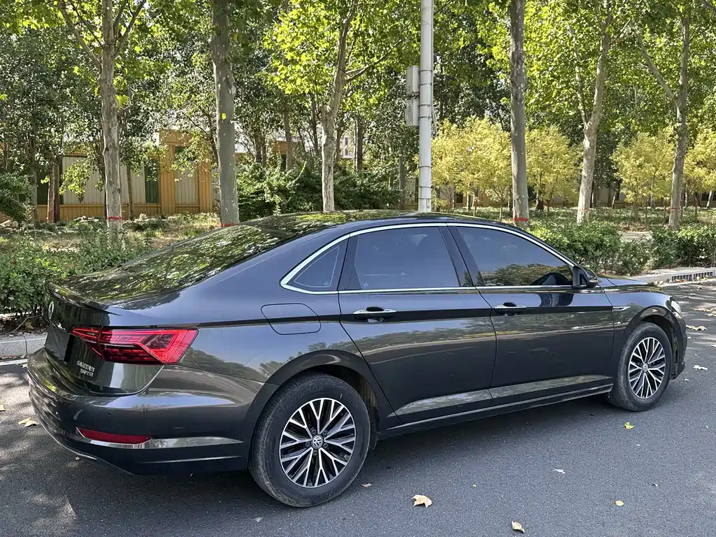 Volkswagen Sagitar — миниатюра 6