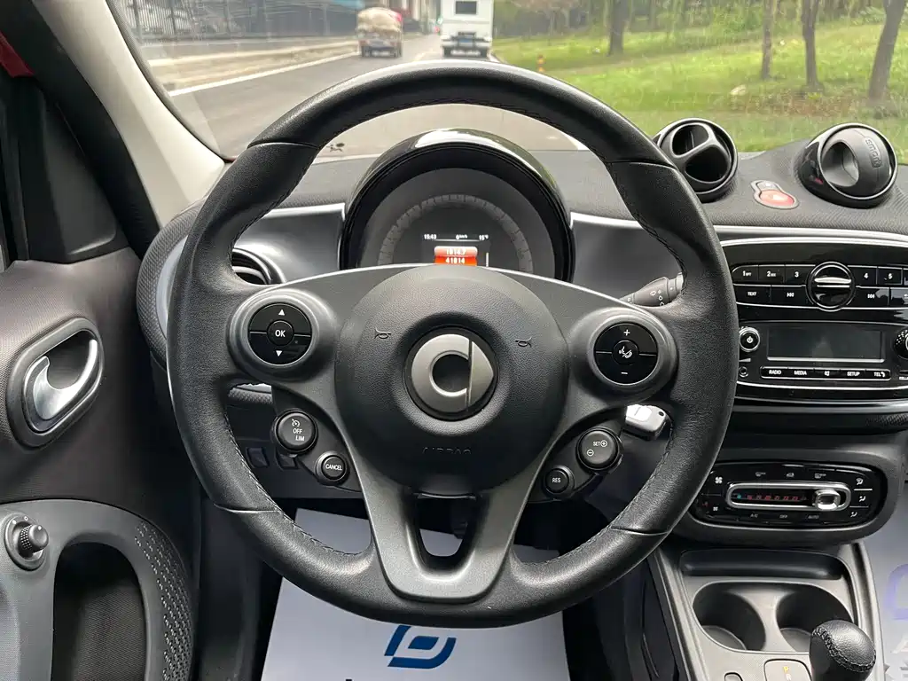 smart Smart Forfour — миниатюра 12