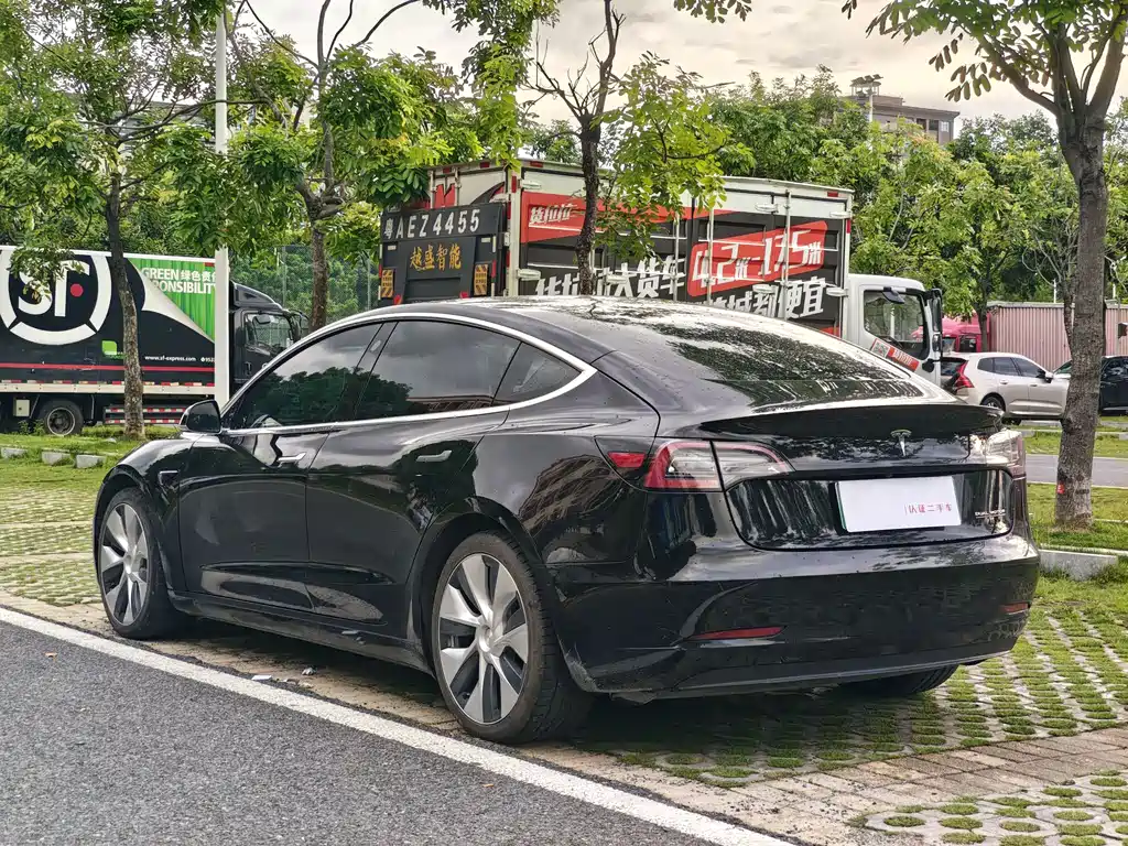 Tesla Model 3 2019 Performance