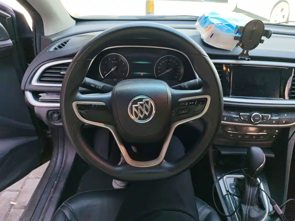 Buick Excelle — миниатюра 11