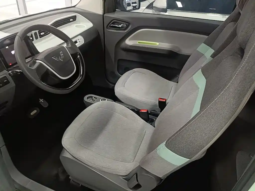 Wuling MINIEV — миниатюра 15