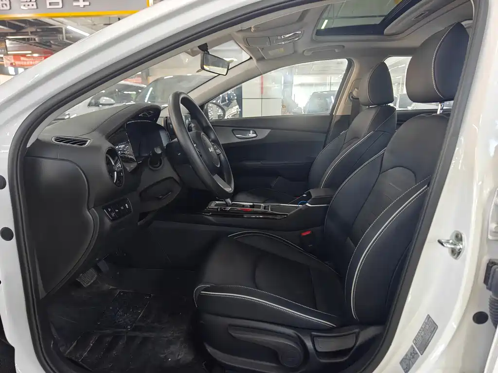 Kia K3 — миниатюра 4