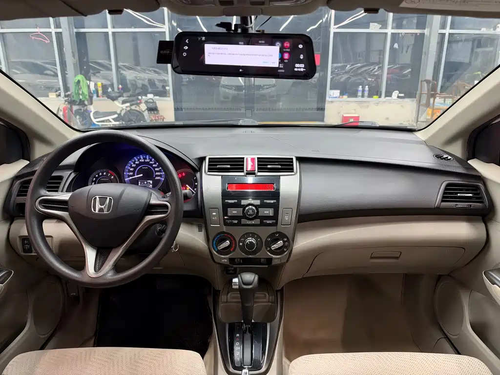 Honda City Classic — миниатюра 6