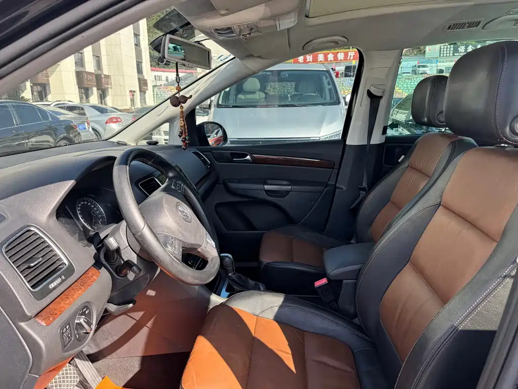 Volkswagen Sharan — миниатюра 7