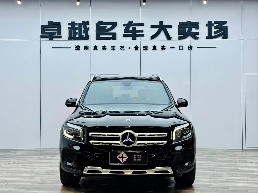 MERCEDES-BENZ GLB