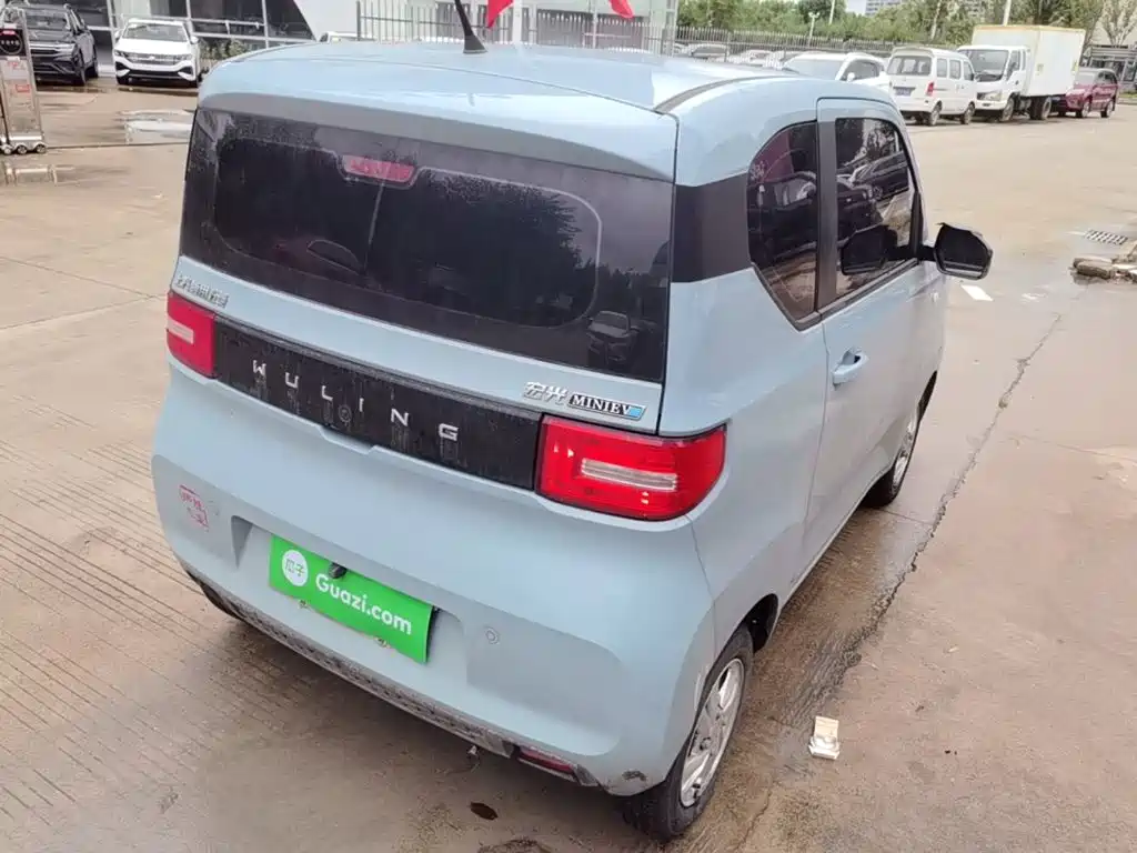 Wuling MINIEV — миниатюра 7