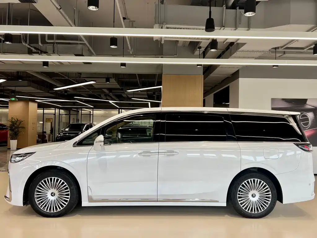 LANTU AUTOMOBILE LANTU DREAMER