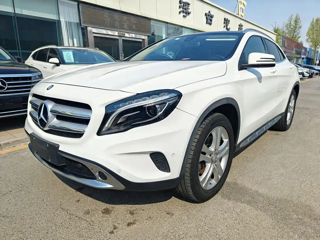 Mercedes-Benz GLA 2016