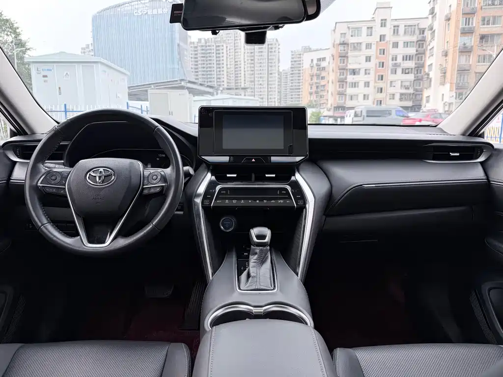Toyota Harrier — миниатюра 8