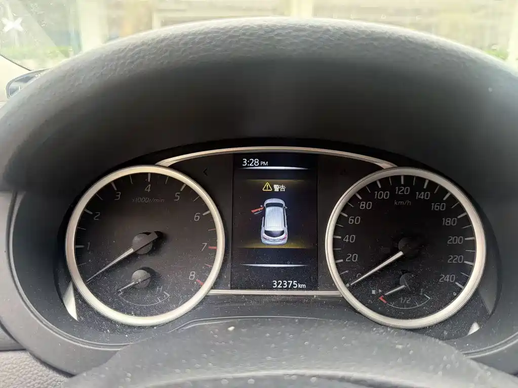 Nissan Tiida 2019 1.6L CVT VI