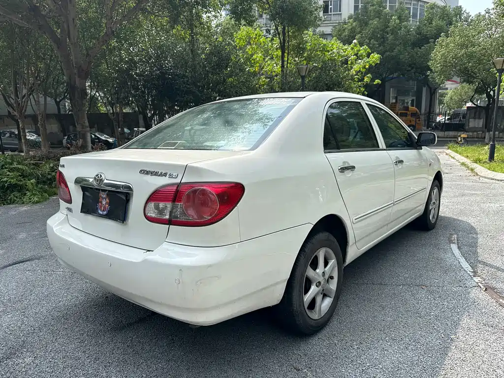 Toyota Corolla — миниатюра 6