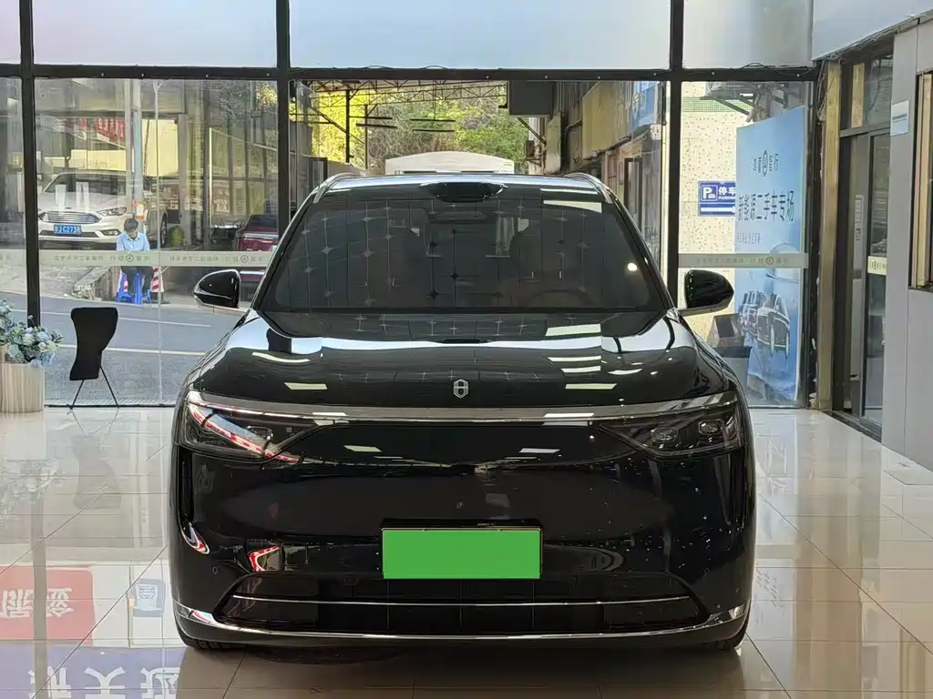 AITO ASK THE WORLD M8