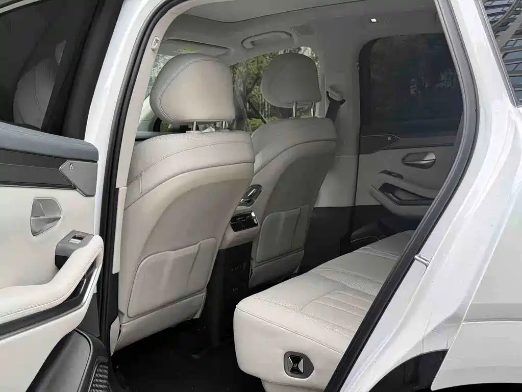 BYD Tang L — миниатюра 10