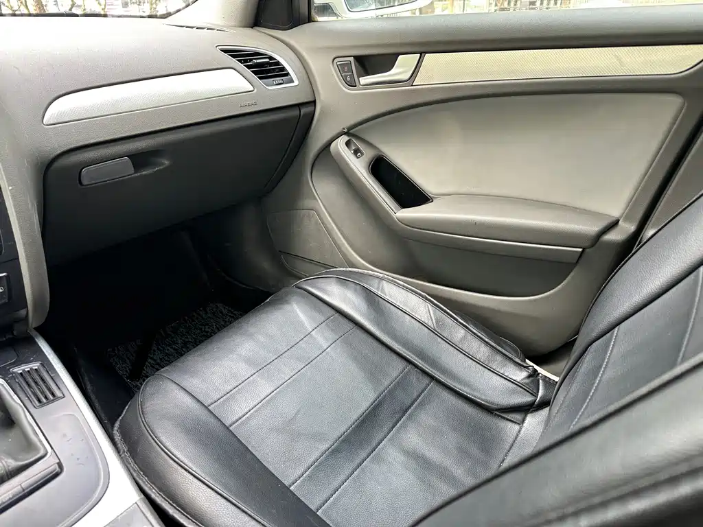 Audi A4L — миниатюра 9