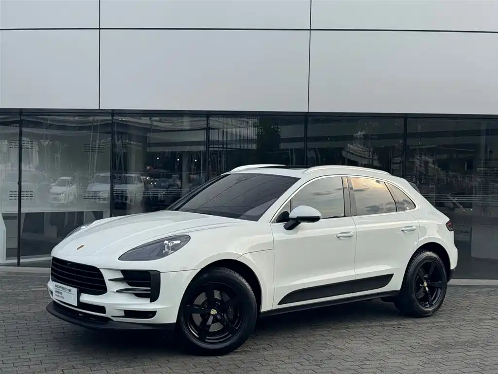 Porsche Macan 2021