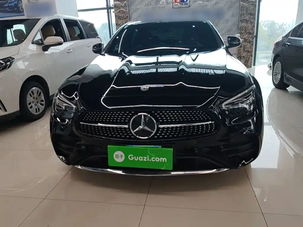 Mercedes-Benz E-Class — миниатюра 3
