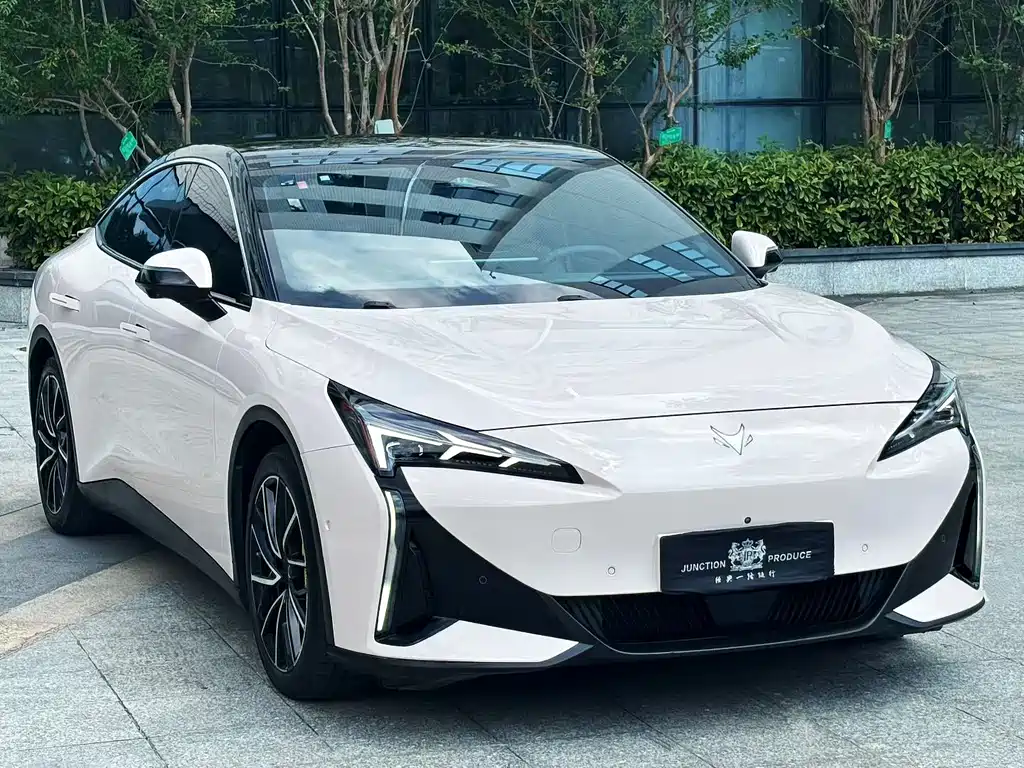 ARCFOX Alpha S5