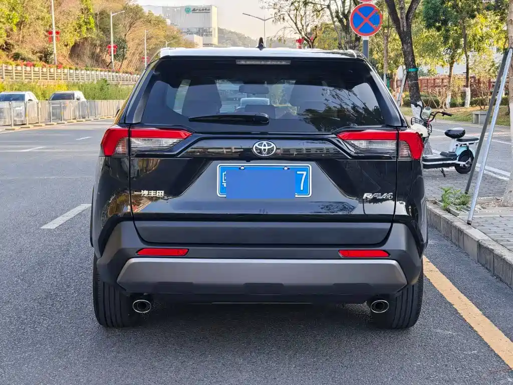 TOYOTA RAV4 RONGFANG
