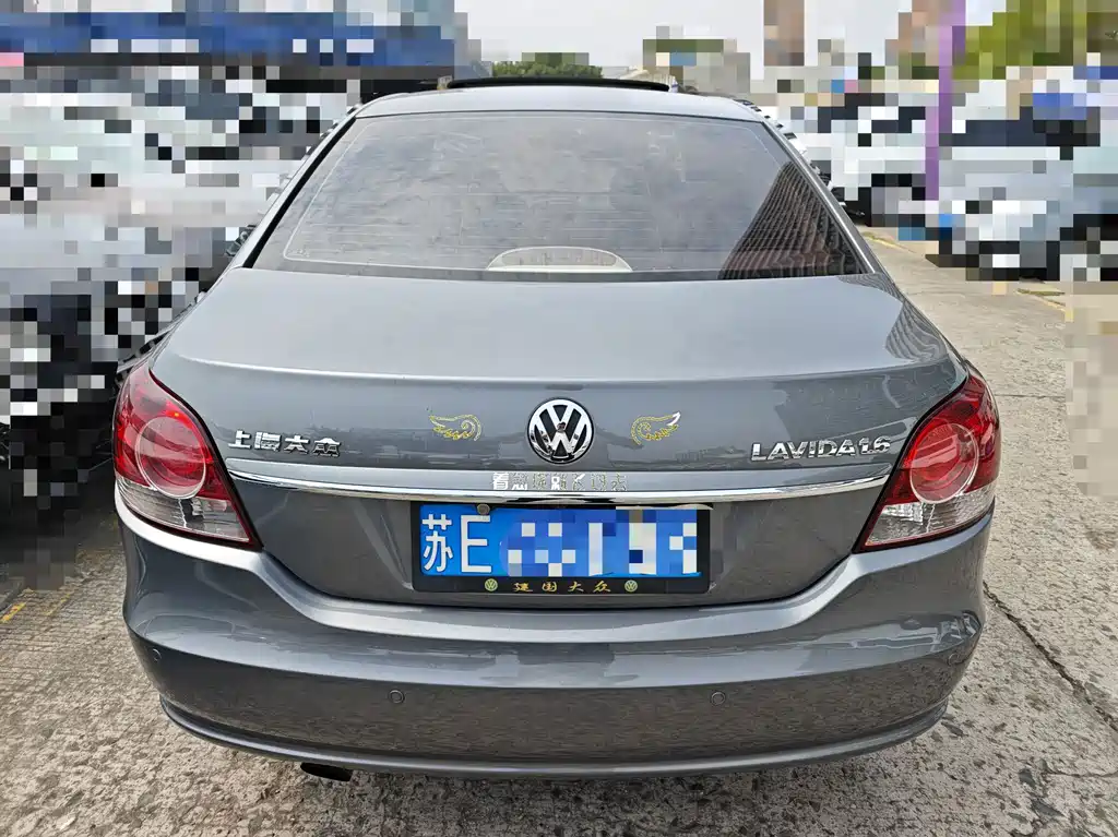 Volkswagen Lavida — миниатюра 3
