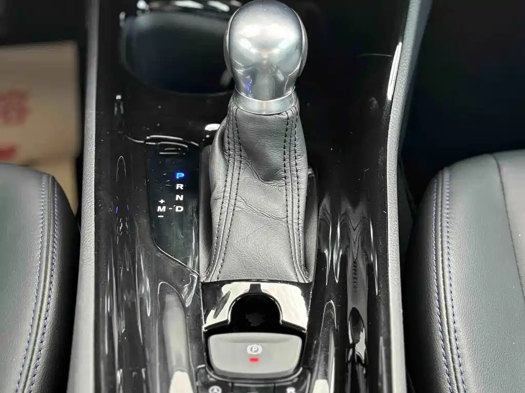 Toyota C-HR — миниатюра 17