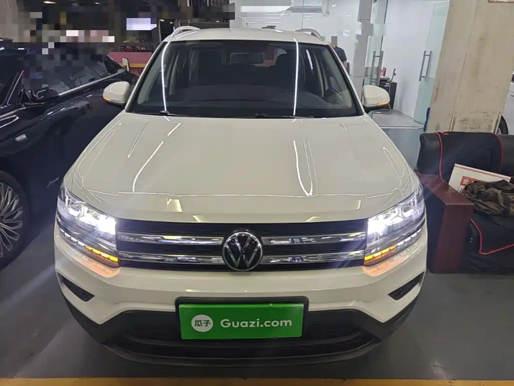 Volkswagen Tharu — миниатюра 3