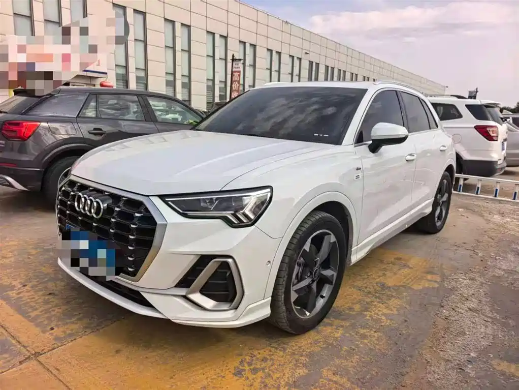 Audi Q3 2022 35 TFSI Fashion Dynamic Type
