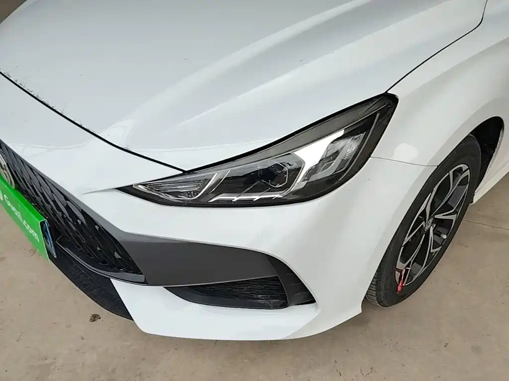 MG MG5 — миниатюра 24