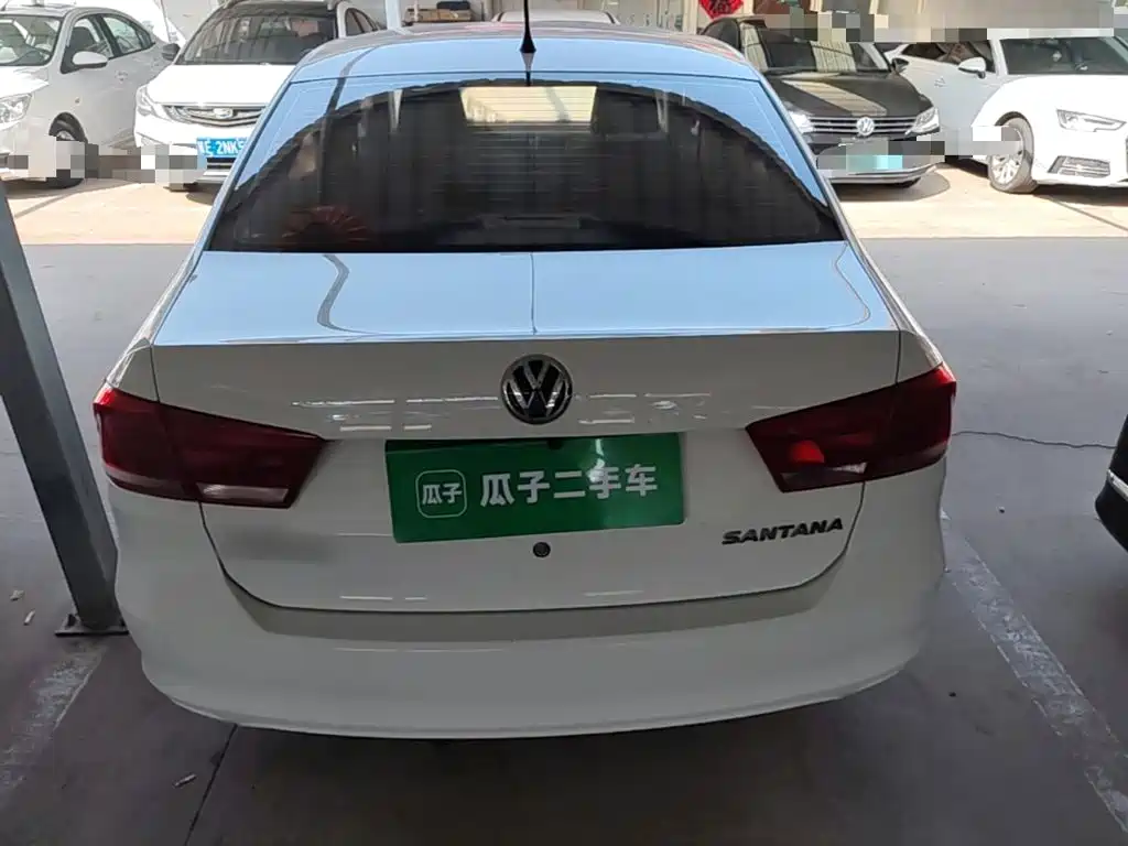 Volkswagen Santana — миниатюра 6