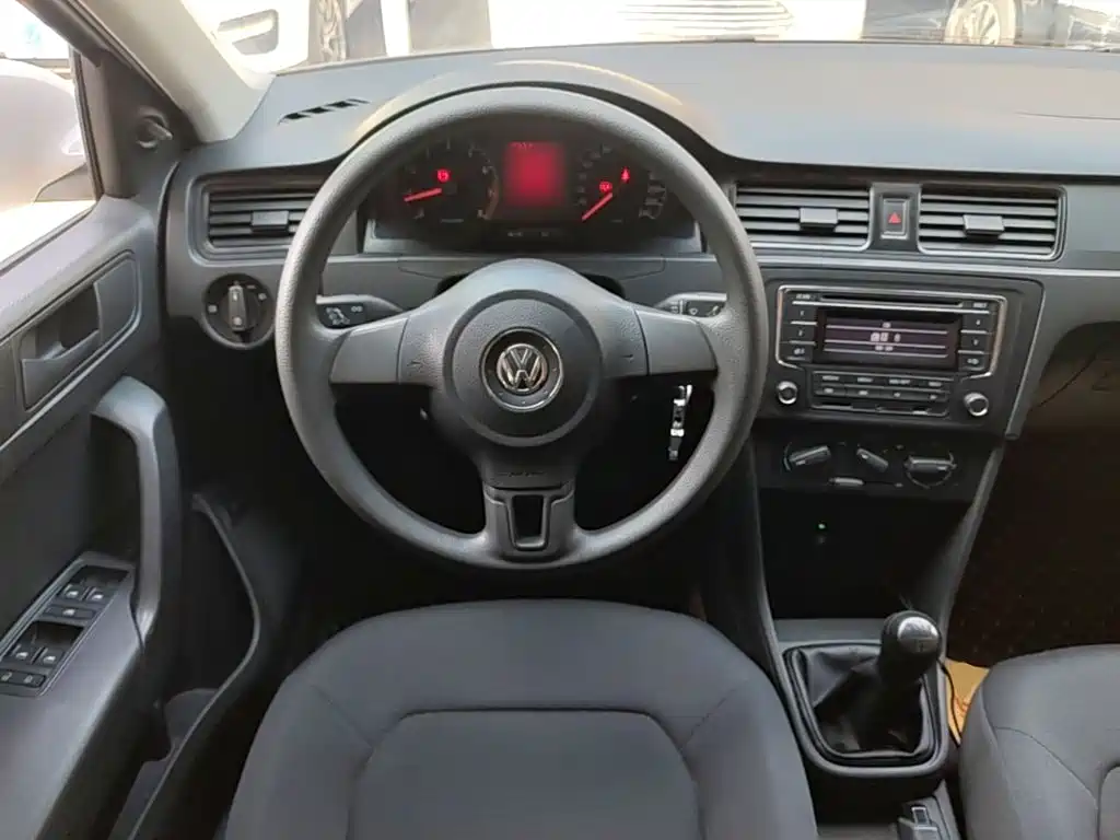 Volkswagen Santana — миниатюра 11
