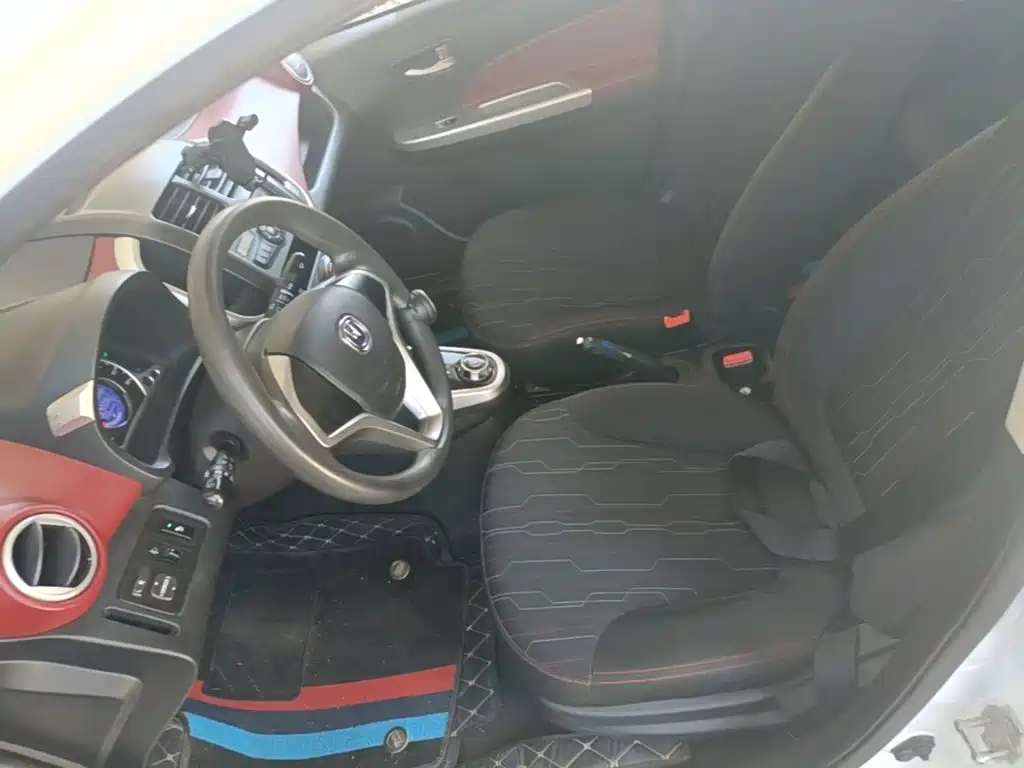 Changan EV — миниатюра 15