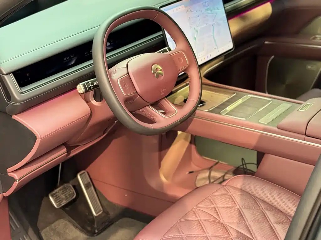 NIO ES8 2026 мест Executive