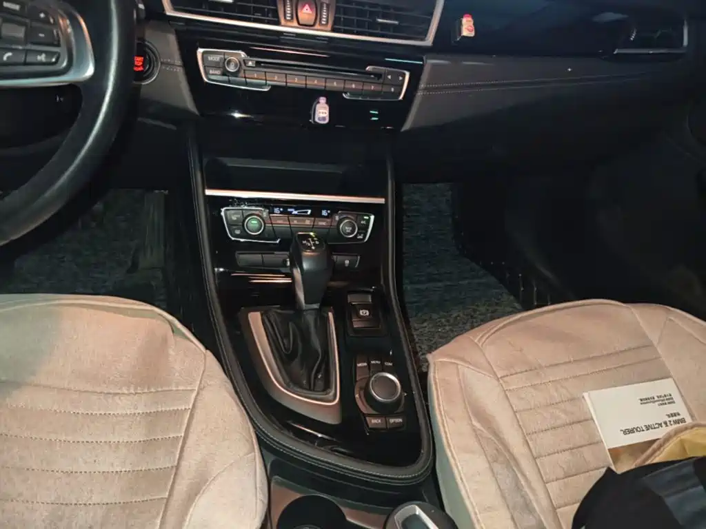 BMW 2 Series Active Tourer — миниатюра 14